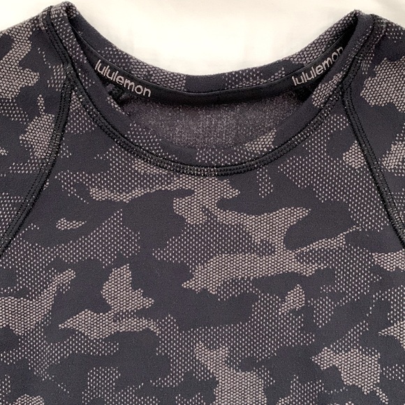 Lululemon Runderful Long-sleeve - size 4 - Picture 4 of 6